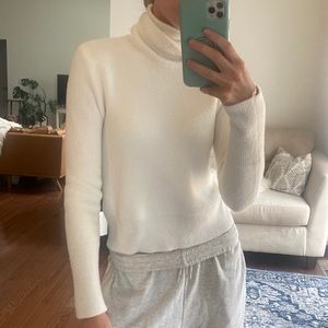 Fuzzy zara white turtleneck